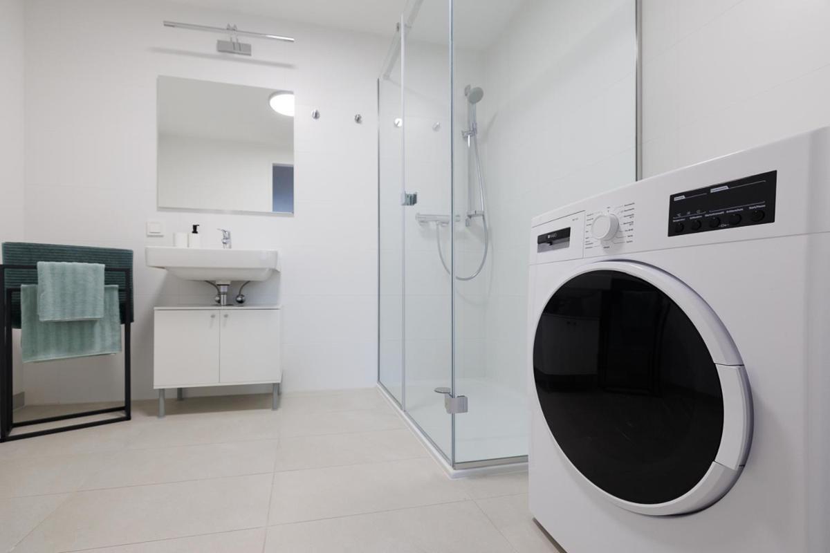 Lovely Apartment In Marina Tower - 10Min To City Center Vienne Extérieur photo